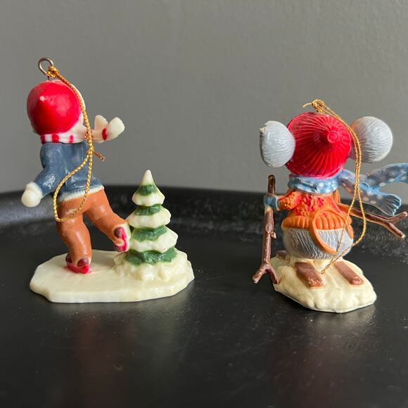 Lot of 2 Vintage Ornaments: Boy Ice Skating and Christmas mouse skiing Plastic - Picture 3 of 8